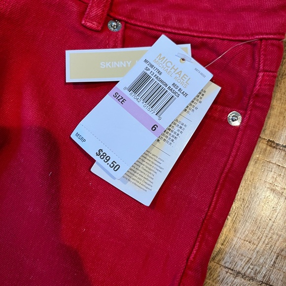 NWT Michael Kors MK Logo Izzy Skinny Jeans Size 6 - Picture 4 of 9
